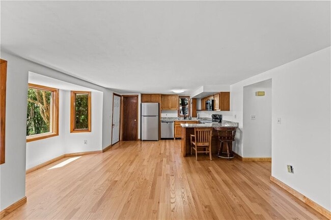 Photo - 150 Wolcott Ave