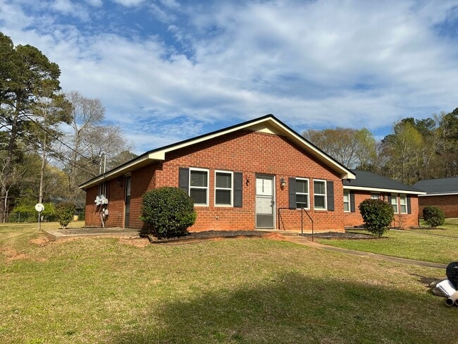 Building Photo - 1755-1757 Cedar Shoals Dr Unit Cedar Shoals Dr 1755