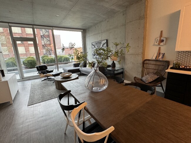 Photo - 1427 S State St