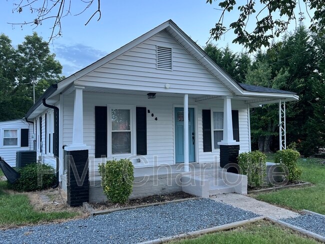 Photo - 804 Fairview St