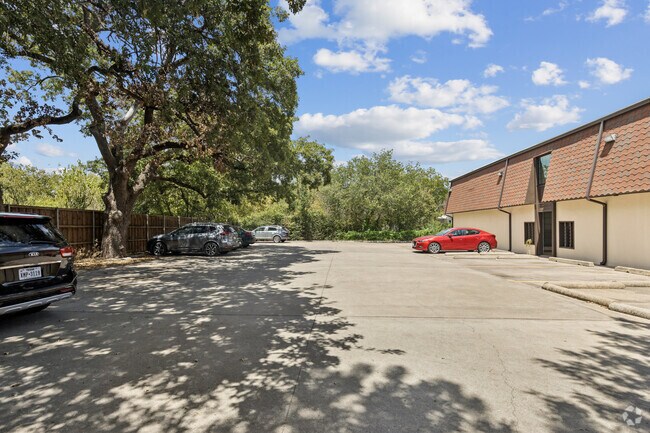 Parking Lot