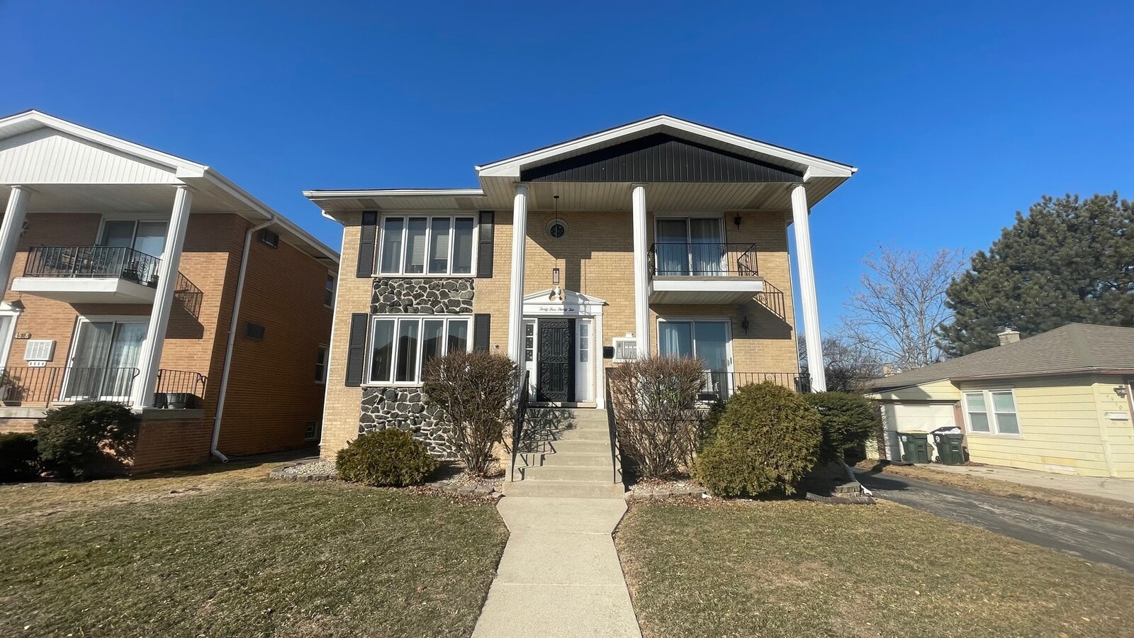 Photo - 4532 Maple Ave Unit 4