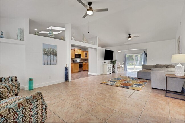 Photo - 1324 SW 1st Ave