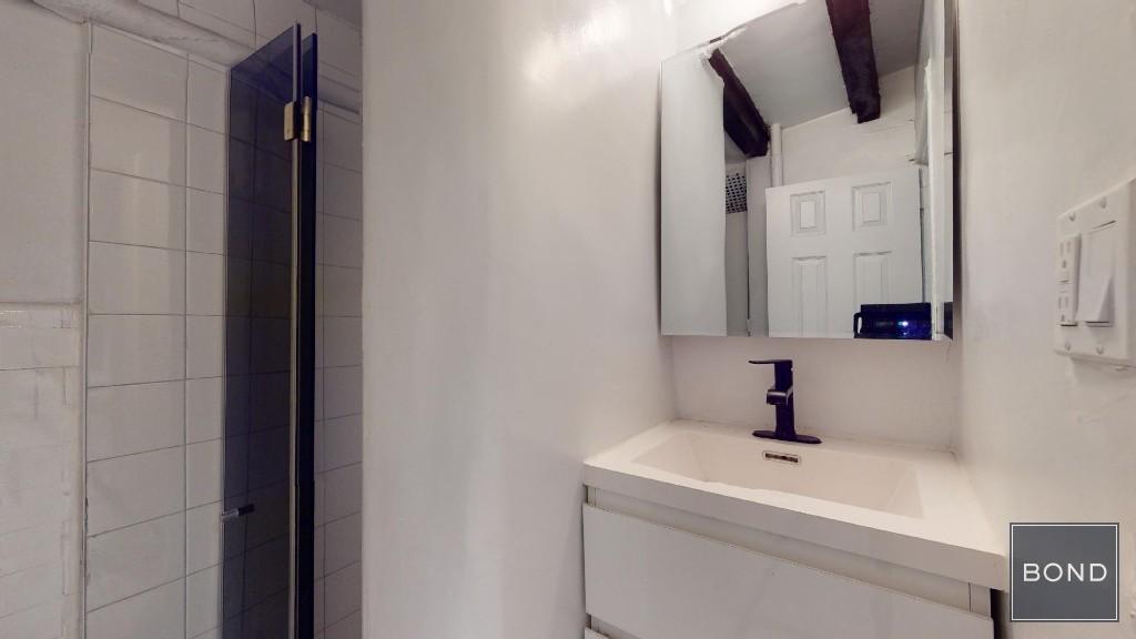 Photo - 17 Gay St Apartment Unit 8