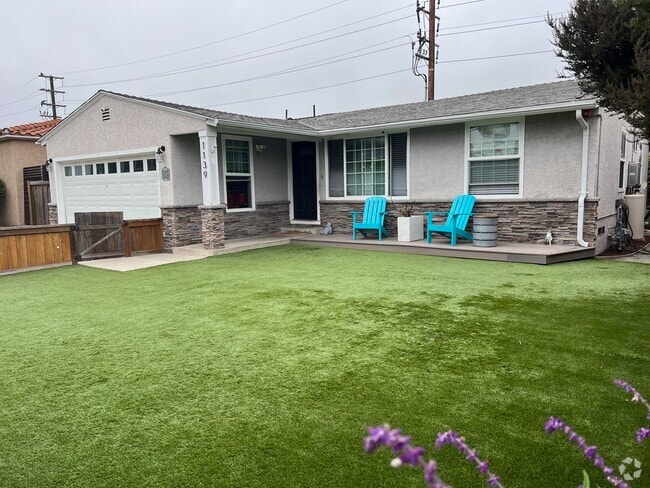 Building Photo - 1139 23rd St Rental