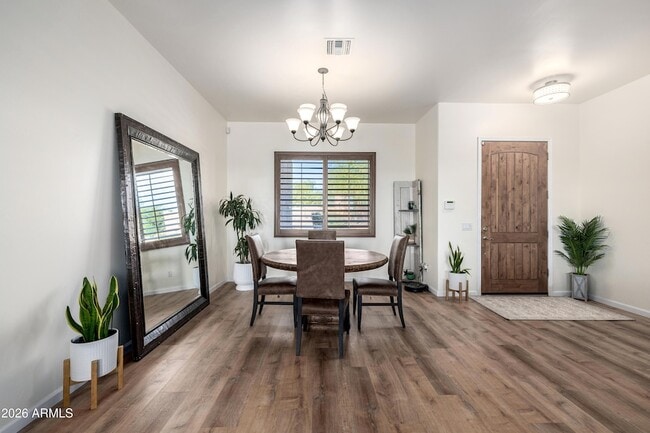 Photo - 1415 W Lavitt Ln