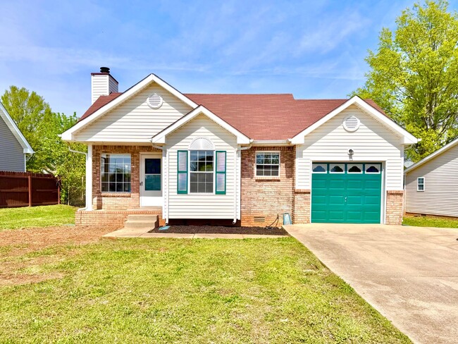 Building Photo - 1215 Marla Dr