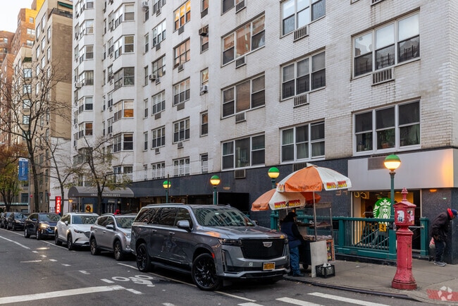 Photo - 1091-1097 Lexington Ave