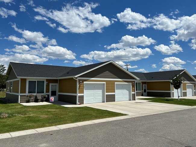 Photo - Grand Slam Patio Home Apartments