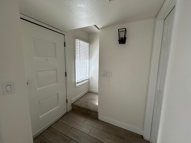 Photo - 2698 N 43rd Ave