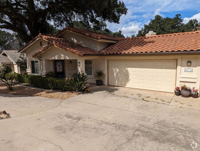 Building Photo - Beautiful 3 bedroom, 2 bath in San Diego C... Rental