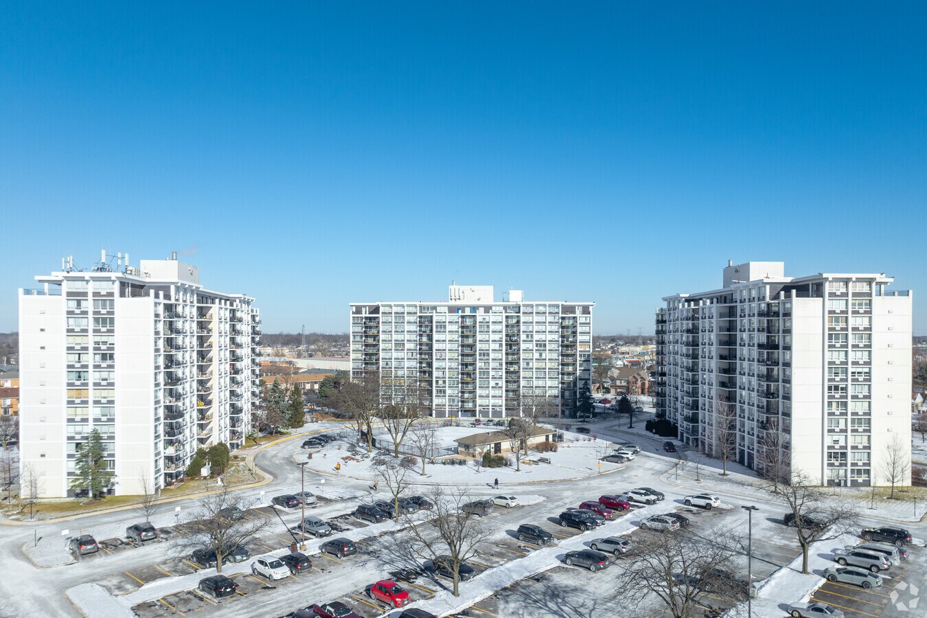 Photo - Highland Towers