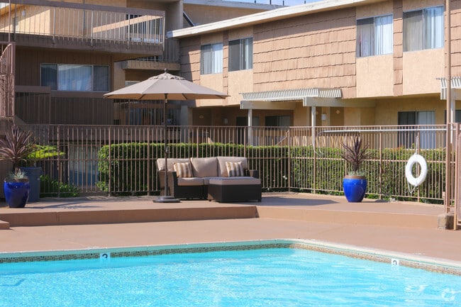 Pool - Hacienda Gardens