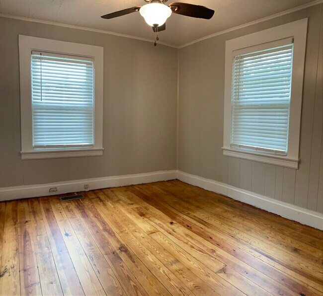 Photo - 2181 Old Durham Rd