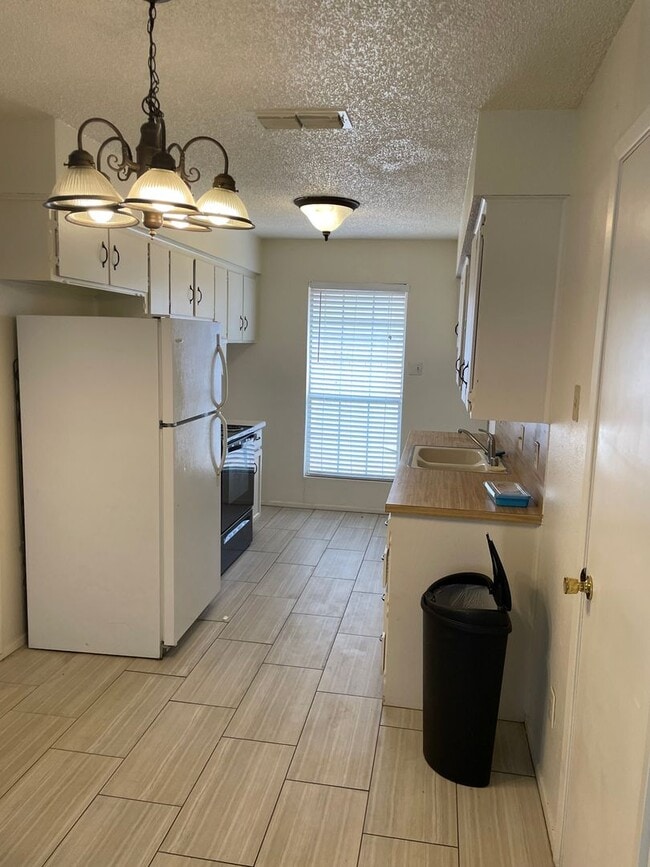 Photo - 7409 Waco Ave Unidad B