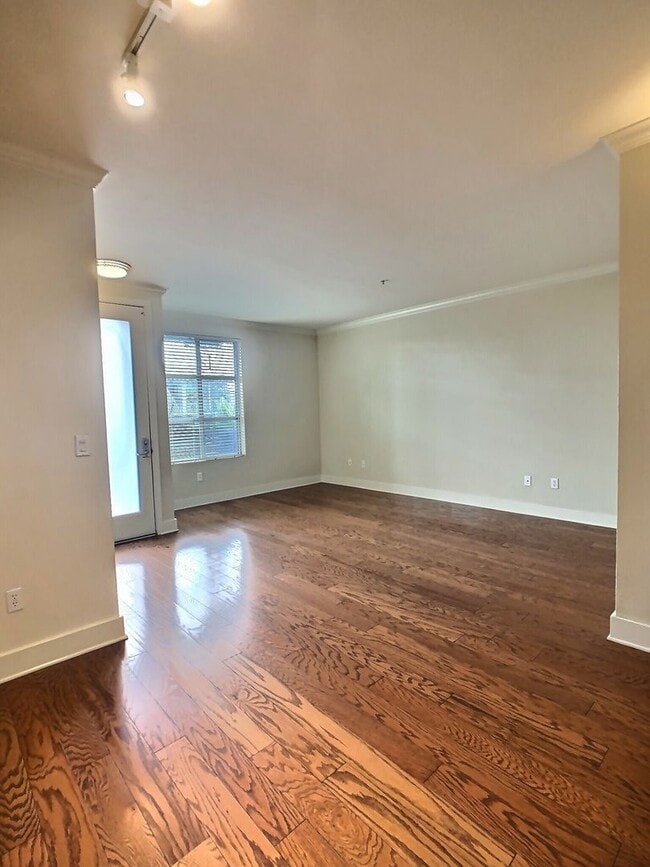 Photo - Beautiful 1 Bedroom Condo for Rent Unit 219