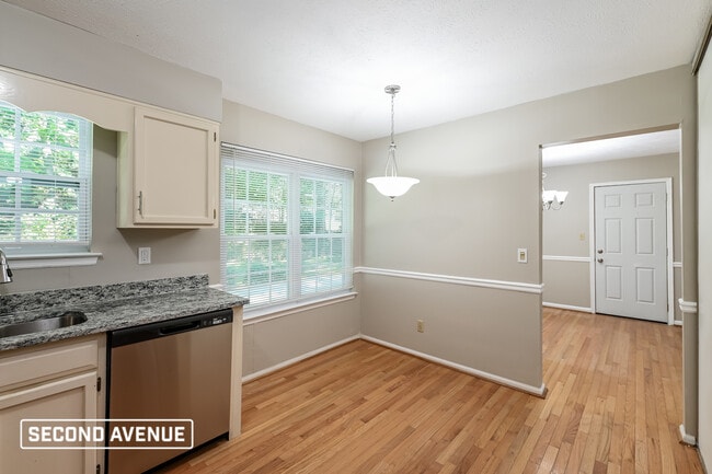 Photo - 4363 Fitzpatrick Way