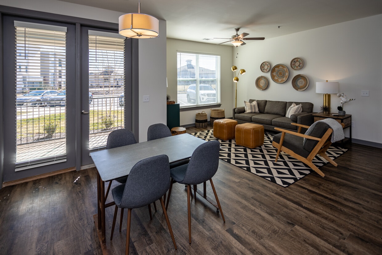 Photo - Crescent Ebenezer Apartments