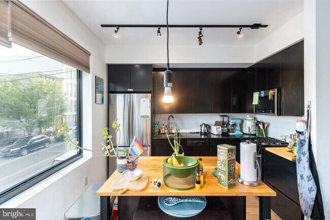 Photo - 2228 Frankford Ave