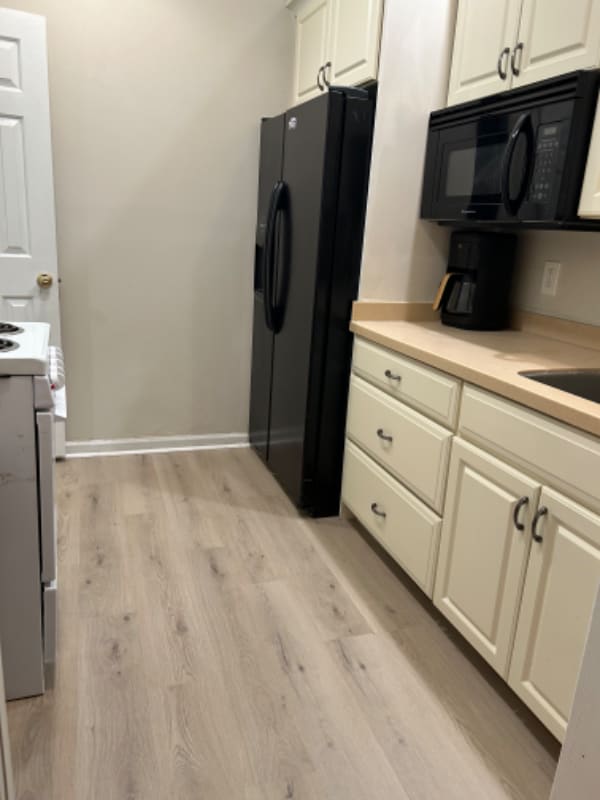 Photo - 3344 Prince Edward Ct