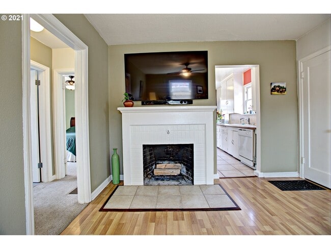 Fireplace - 8124 SE Market St