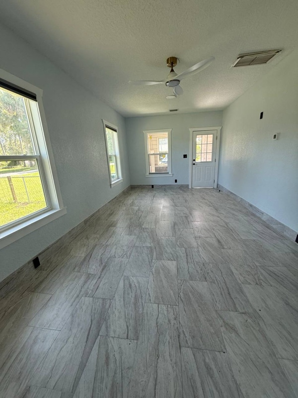 Photo - 4486 Mills Rd