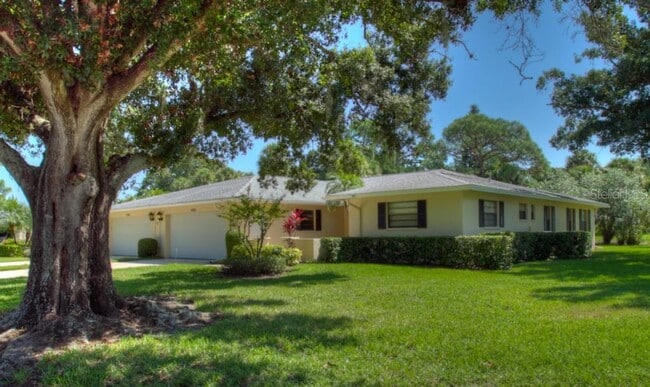 Photo - 7093 Fairway Bend Ln