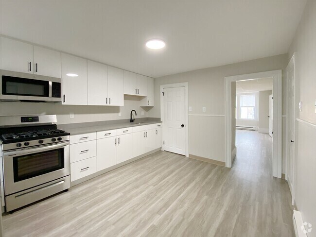 Building Photo - 124 Trenton St Unit 3 Rental
