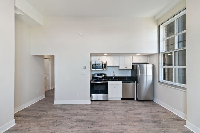 Photo - Fyfe Apartments