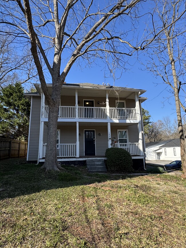 Front of Building - 1482 Woodbine Ave SE Apartments Unit 1