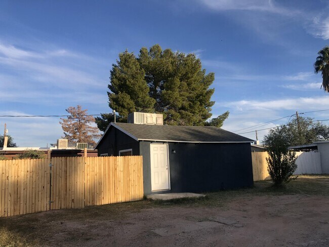 Photo - 5758 E 26th St