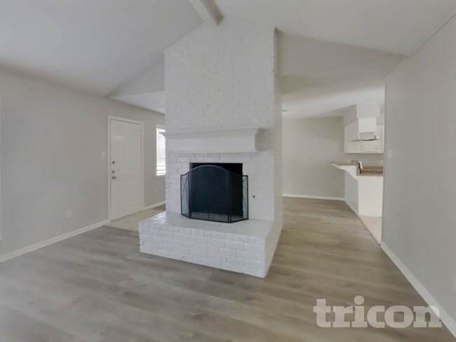 Photo - 14218 Overbrook Ln