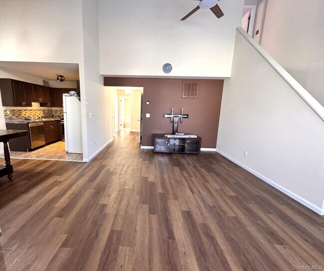 Photo - 199 Ramapo Rd Unit D