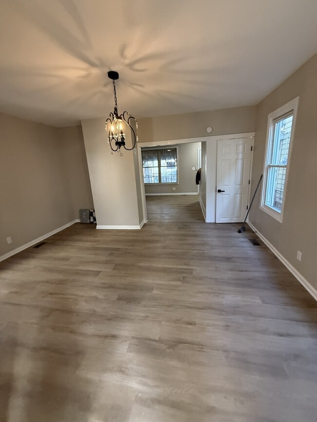 Photo - 4509 Fenwick Ave