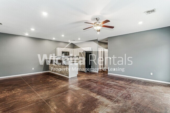 Photo - 645 N Grandstone St