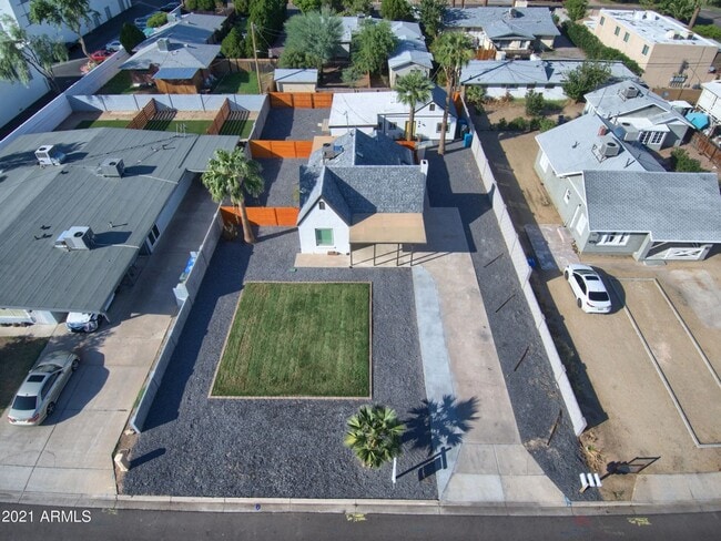 Photo - 908 E Pasadena Ave Unit 908 E Pasadena-Main