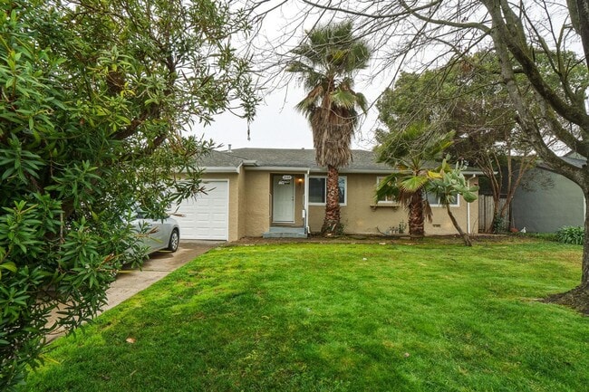 Photo - 2148 Irvin Wy