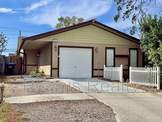 Building Photo - 747 Brook St NE