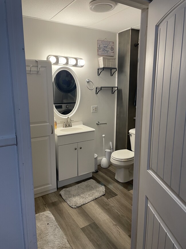 Photo - 8 Burrill St Unit 1