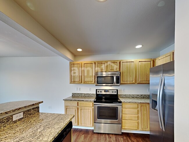 Photo - 2901 186th St E