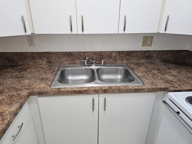 Photo - 5306 NW 22nd St