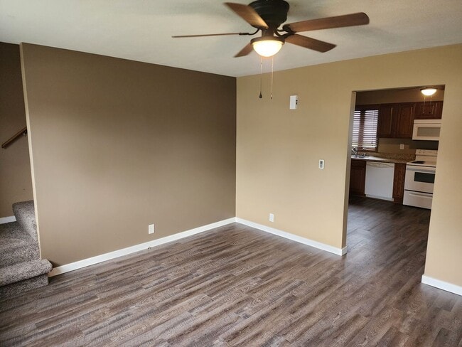 Photo - 613 Cedar St Unit B