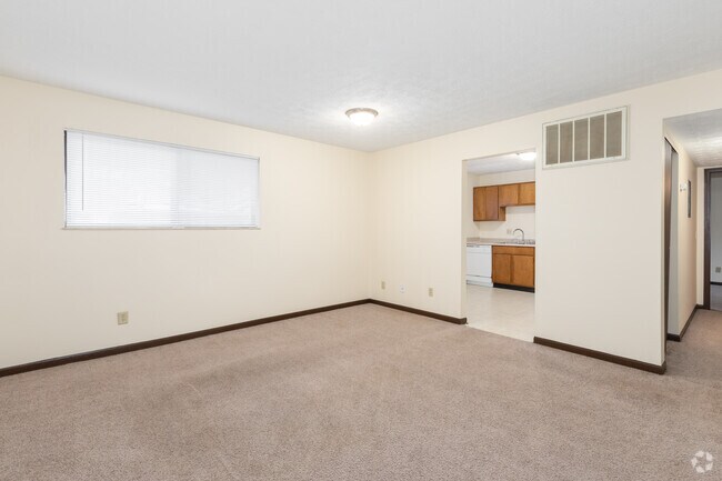 1BR, 1BA - 750SF
