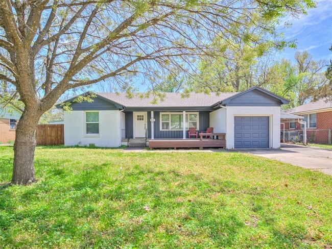 Building Photo - 1222 Westlawn Dr