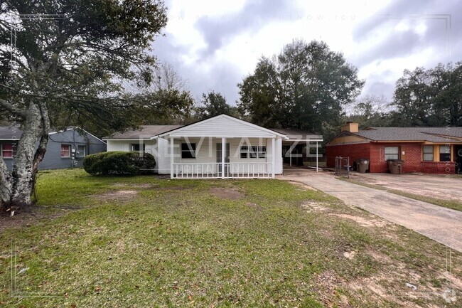 Building Photo - Updated 3 Bedroom/2 Bathroom House in Mobile!