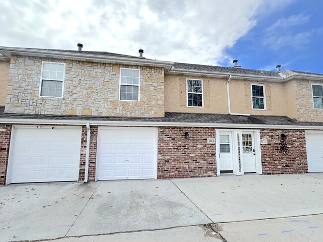 Building Photo - 1523 E 120th St Rental