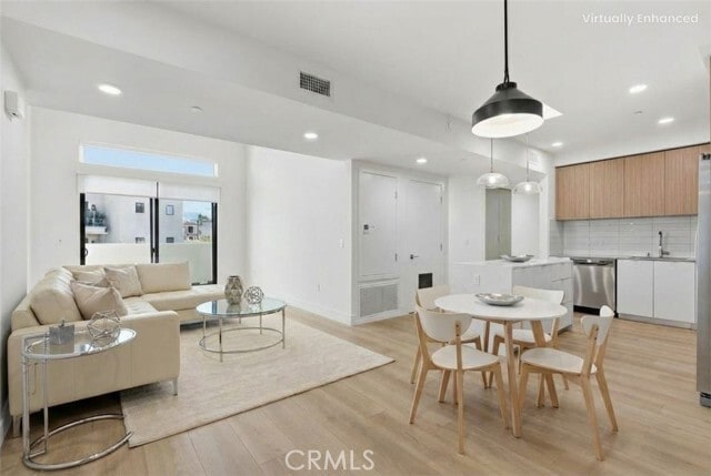 Building Photo - 12078 Guerin St Unit 207