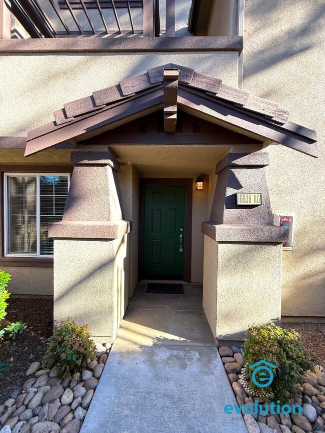 Photo - 16938 Hutchins Landing