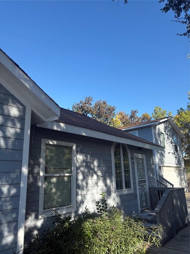 Photo - 3021 Gray St