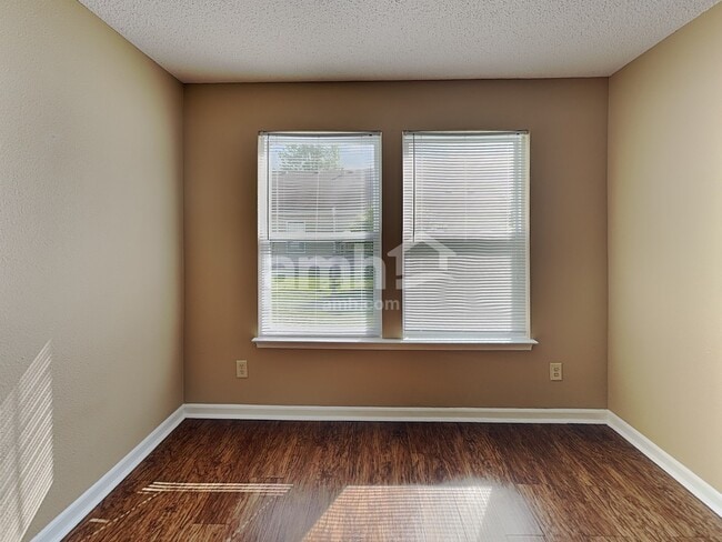 Photo - 7588 Hollow Reed Ct